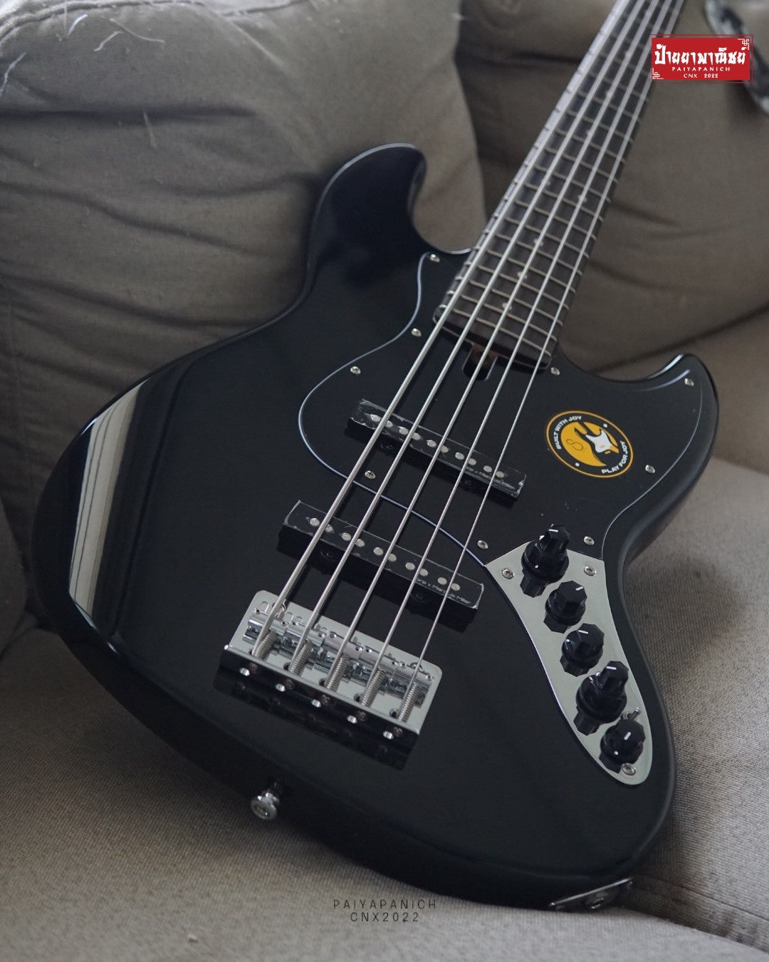 (NEW) Sire V3 Jazz Bass Black
