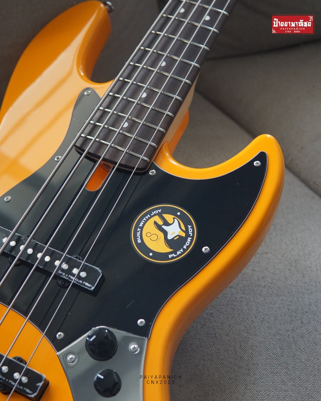 (NEW) Sire Marcus Miller V3 5-String Orange