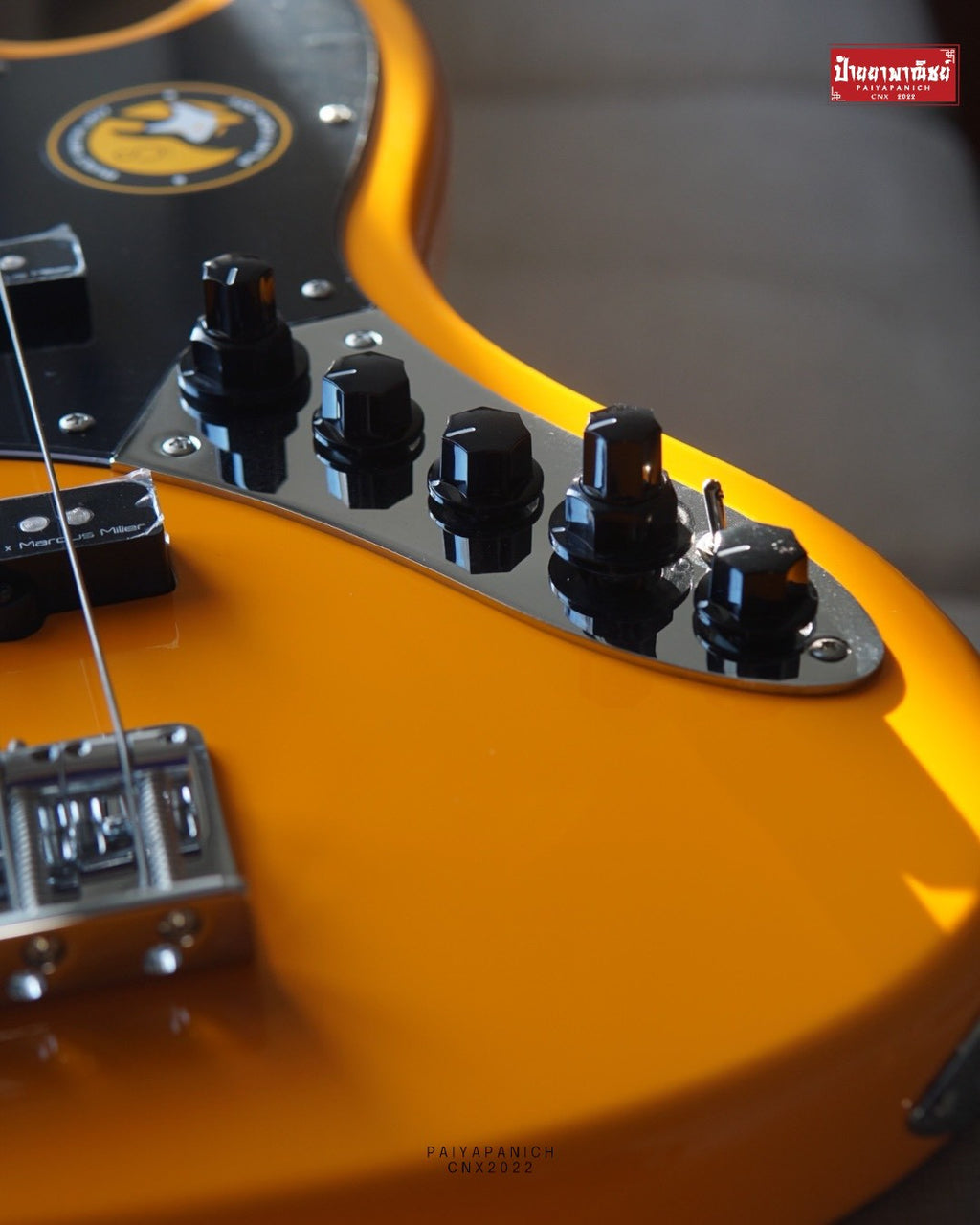 (NEW) Sire Marcus Miller V3 5-String Orange