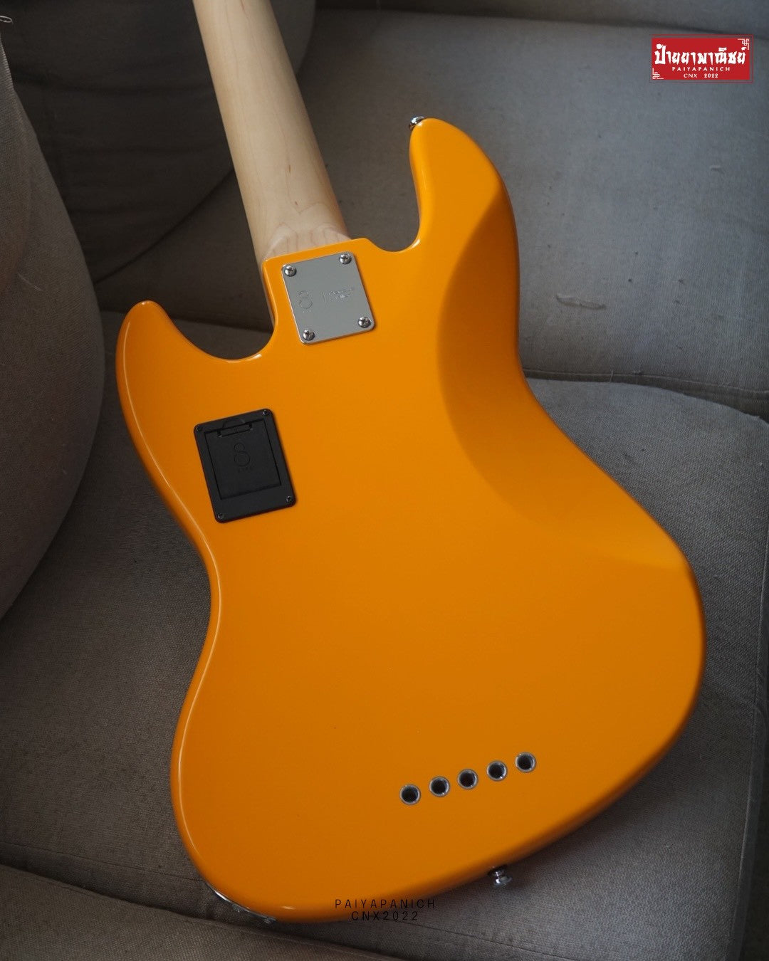 (NEW) Sire Marcus Miller V3 5-String Orange