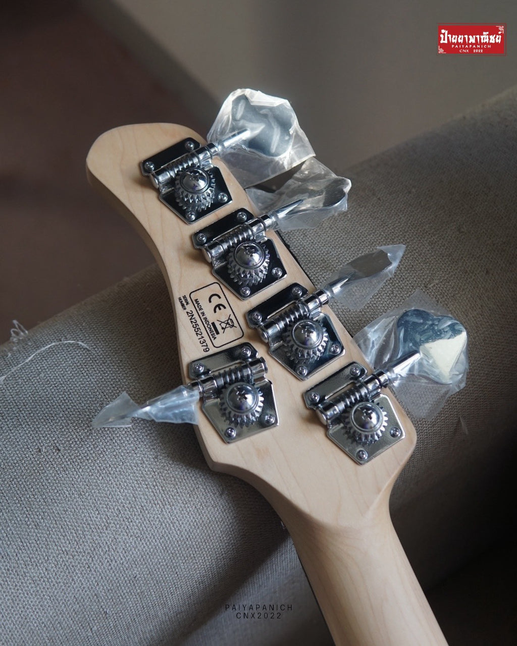 (NEW) Sire Marcus Miller V3 5-String Orange