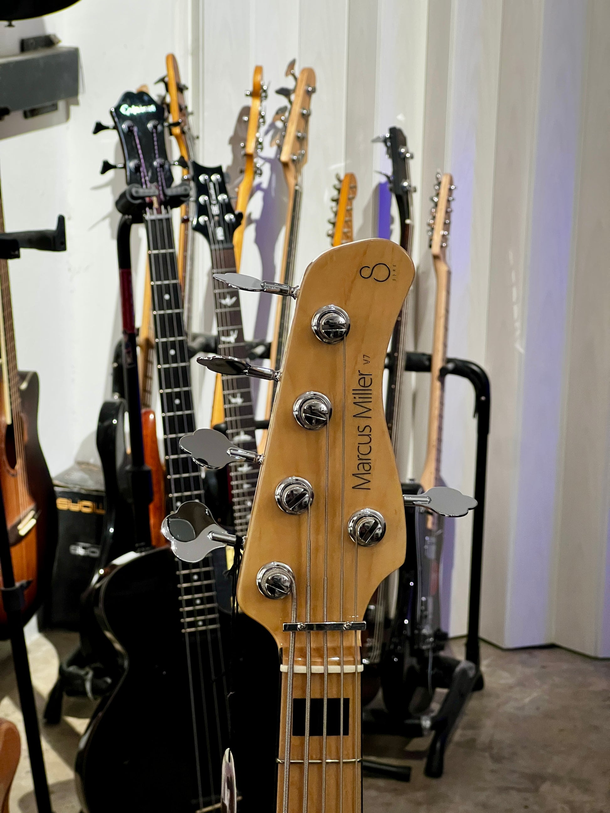 (New)Sire Marcus Miller V7 Vintage Alder 5-String Black