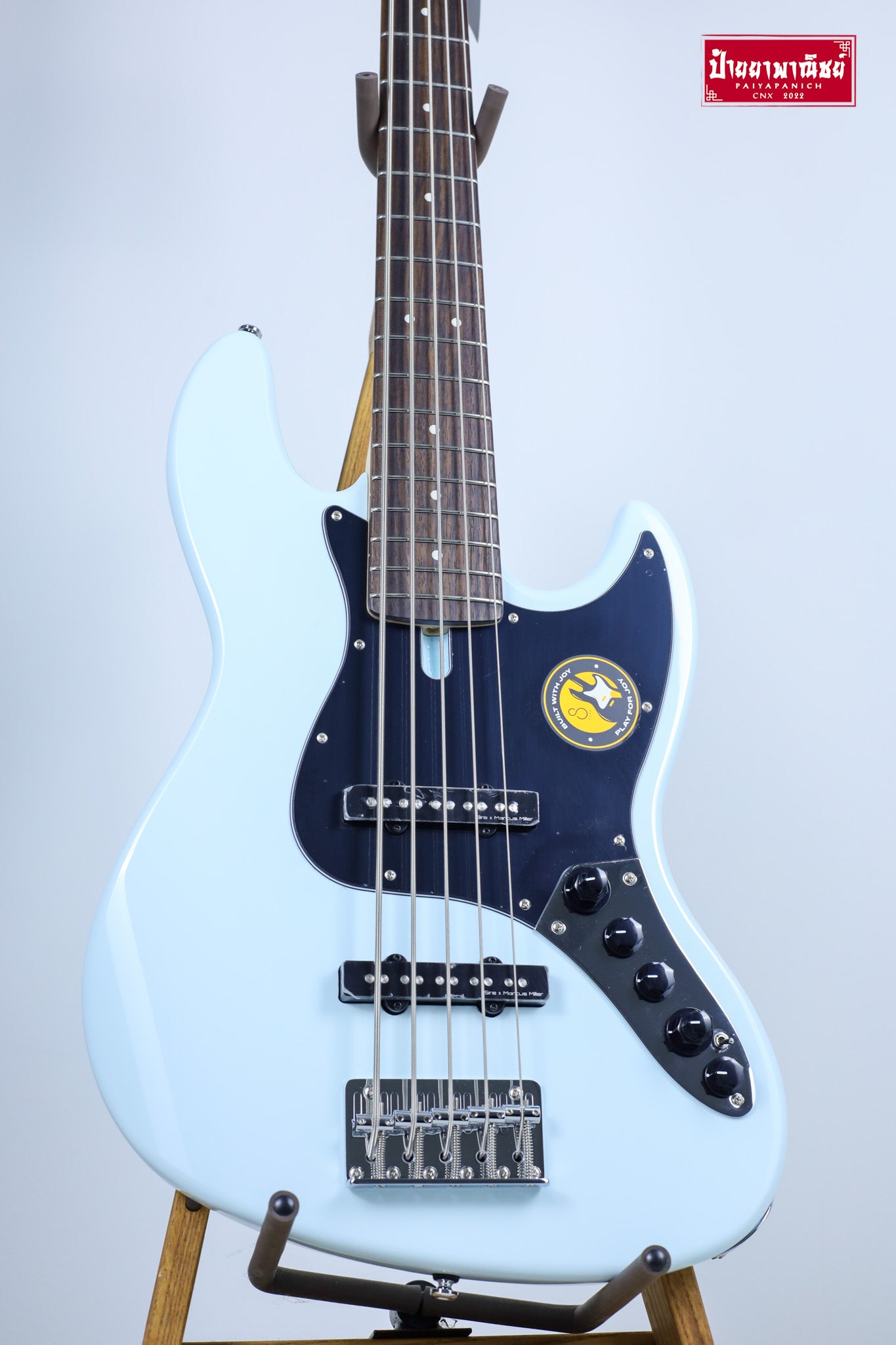 (NEW) Sire Marcus Miller V3 5-String Sonic Blue