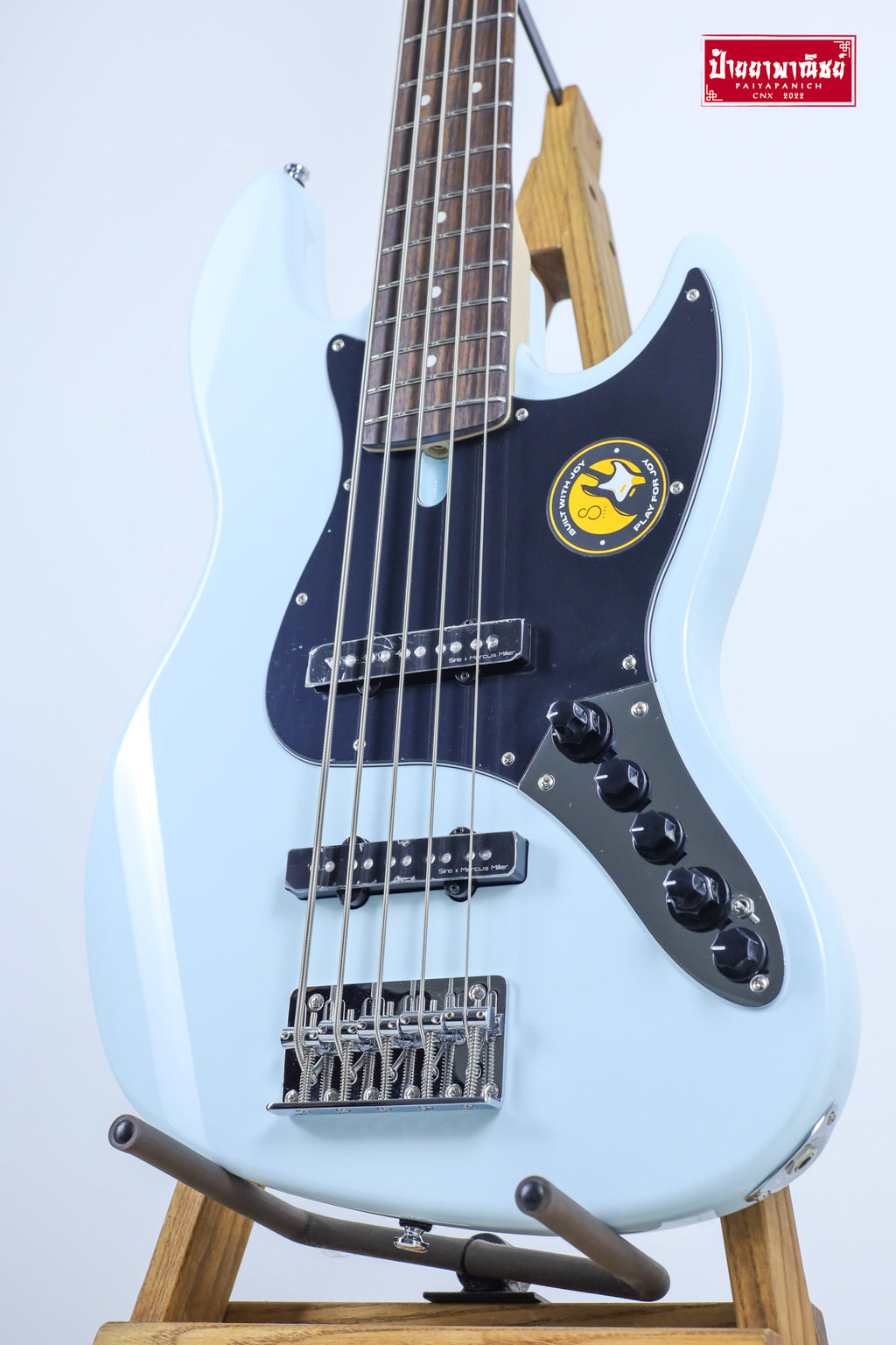 (NEW) Sire Marcus Miller V3 5-String Sonic Blue