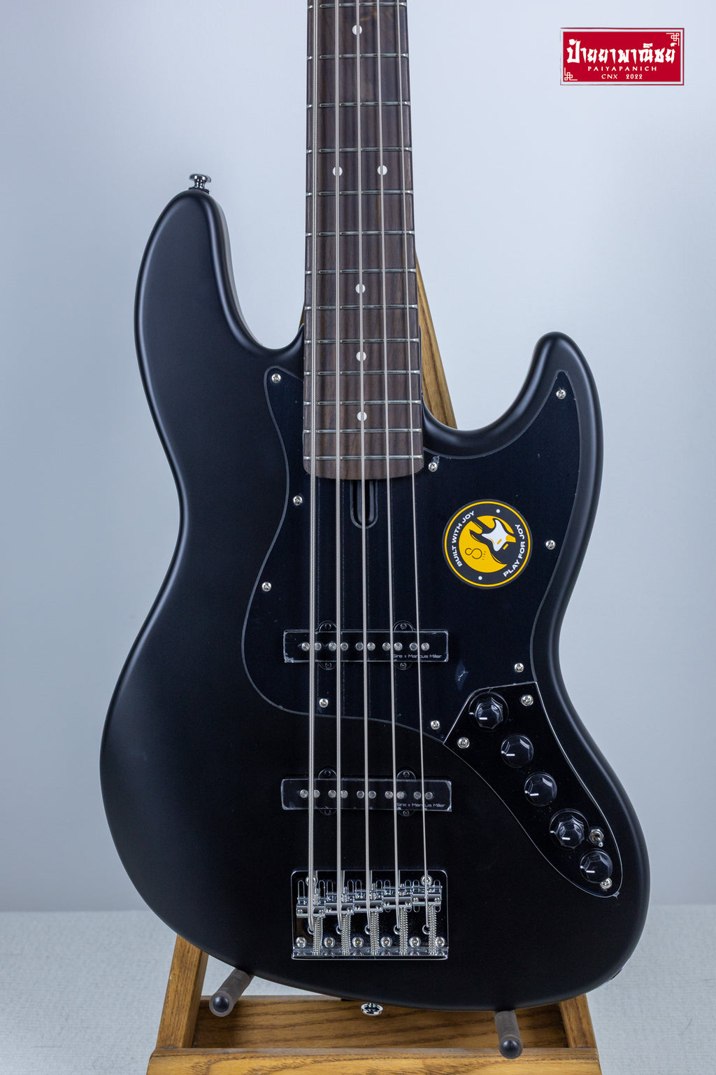 (NEW) Sire Marcus Miller V3 5-String Black Satin