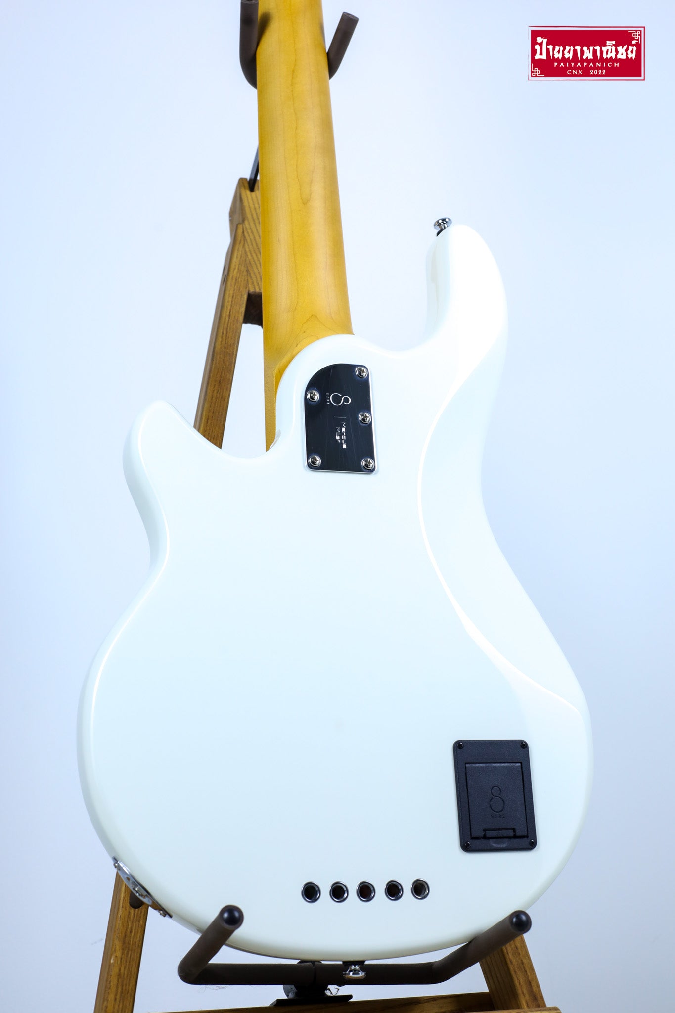 (NEW) Sire Marcus Miller Z3 5-String Antique White