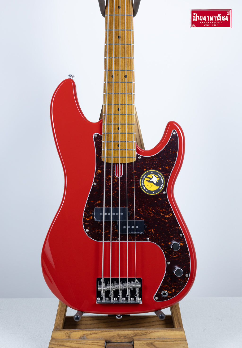 (NEW) Sire Marcus Miller P5 5-String Dakota Red