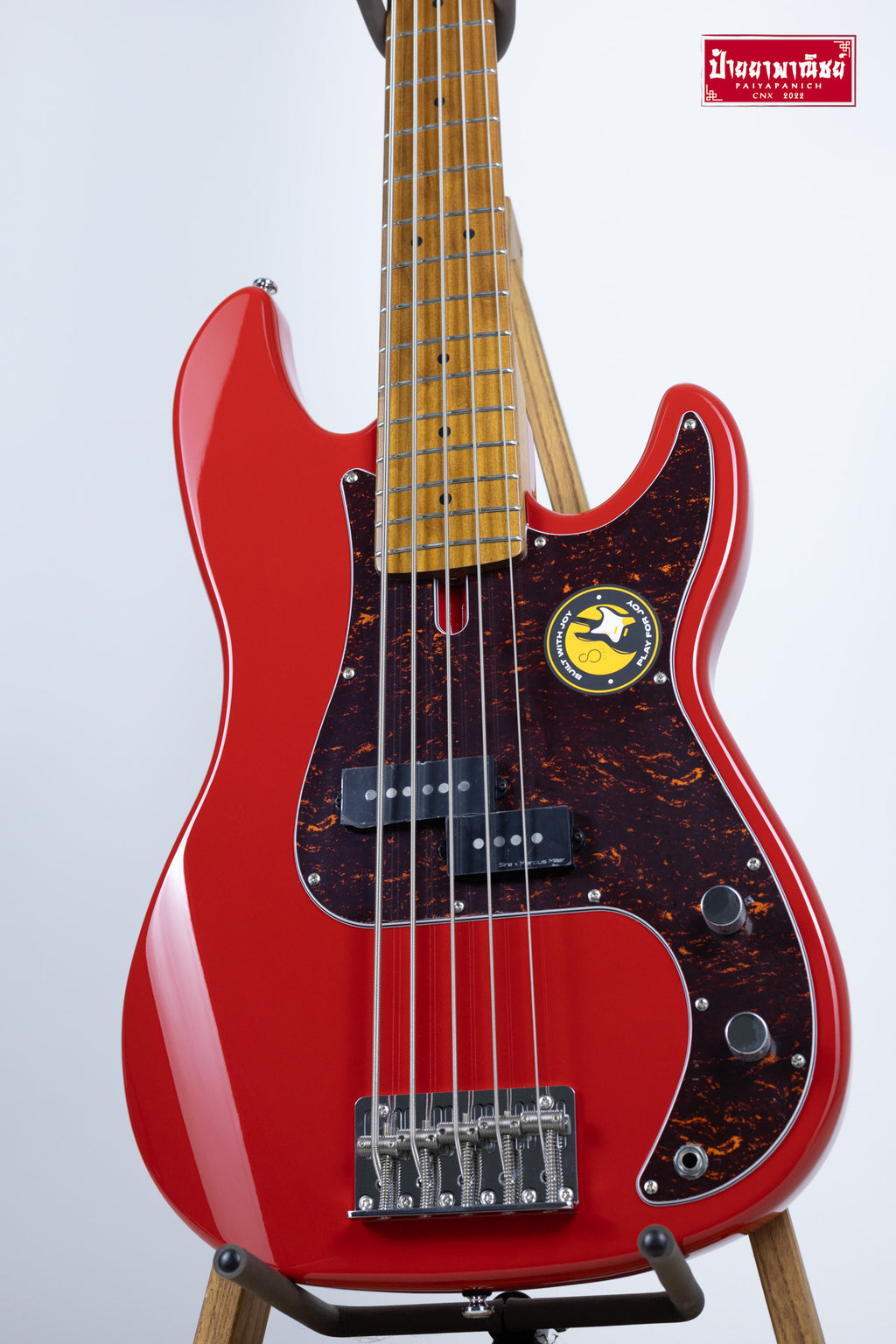 (NEW) Sire Marcus Miller P5 5-String Dakota Red