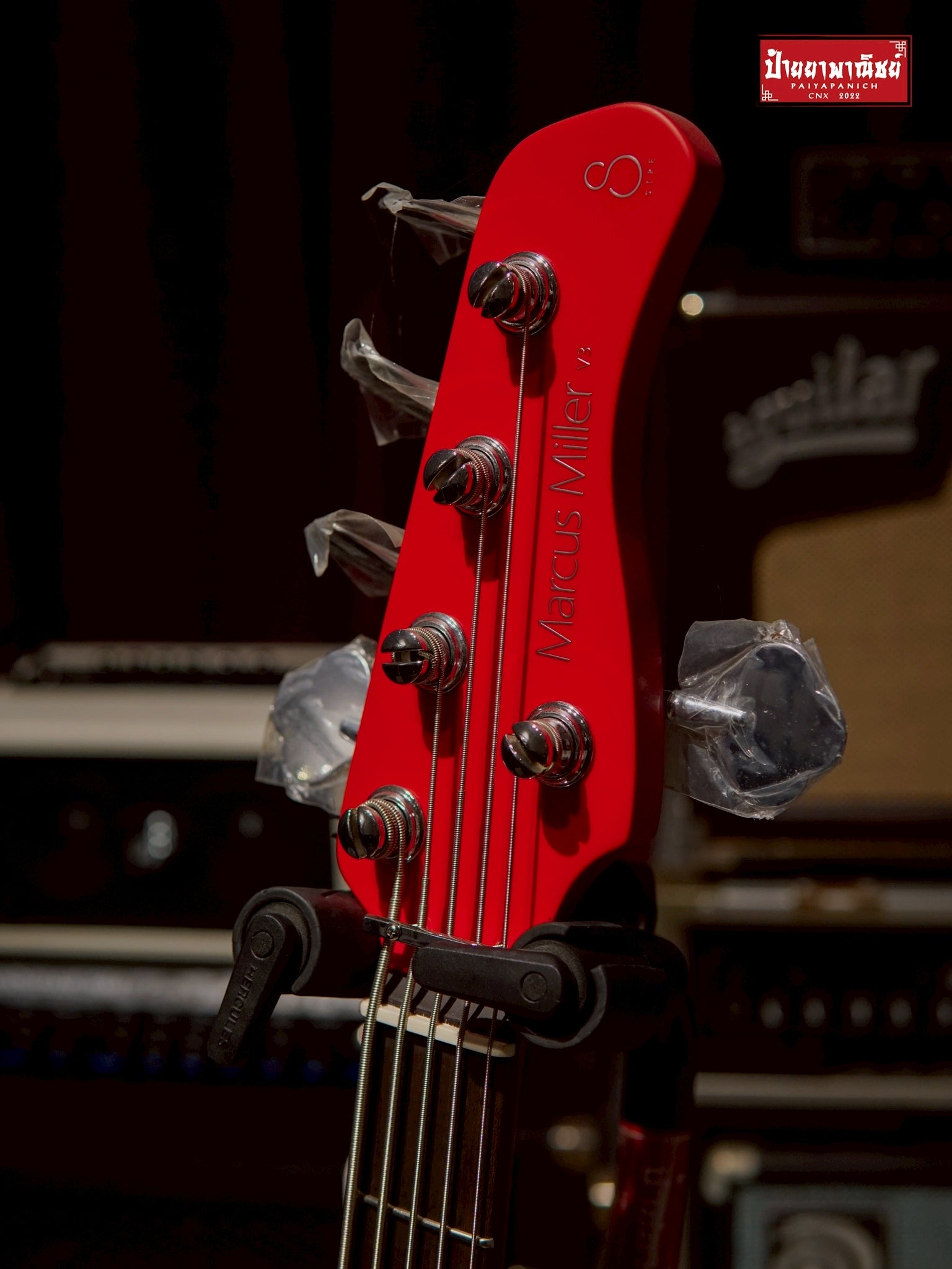 (NEW) Sire Marcus Miller V3 5-String Red Satin
