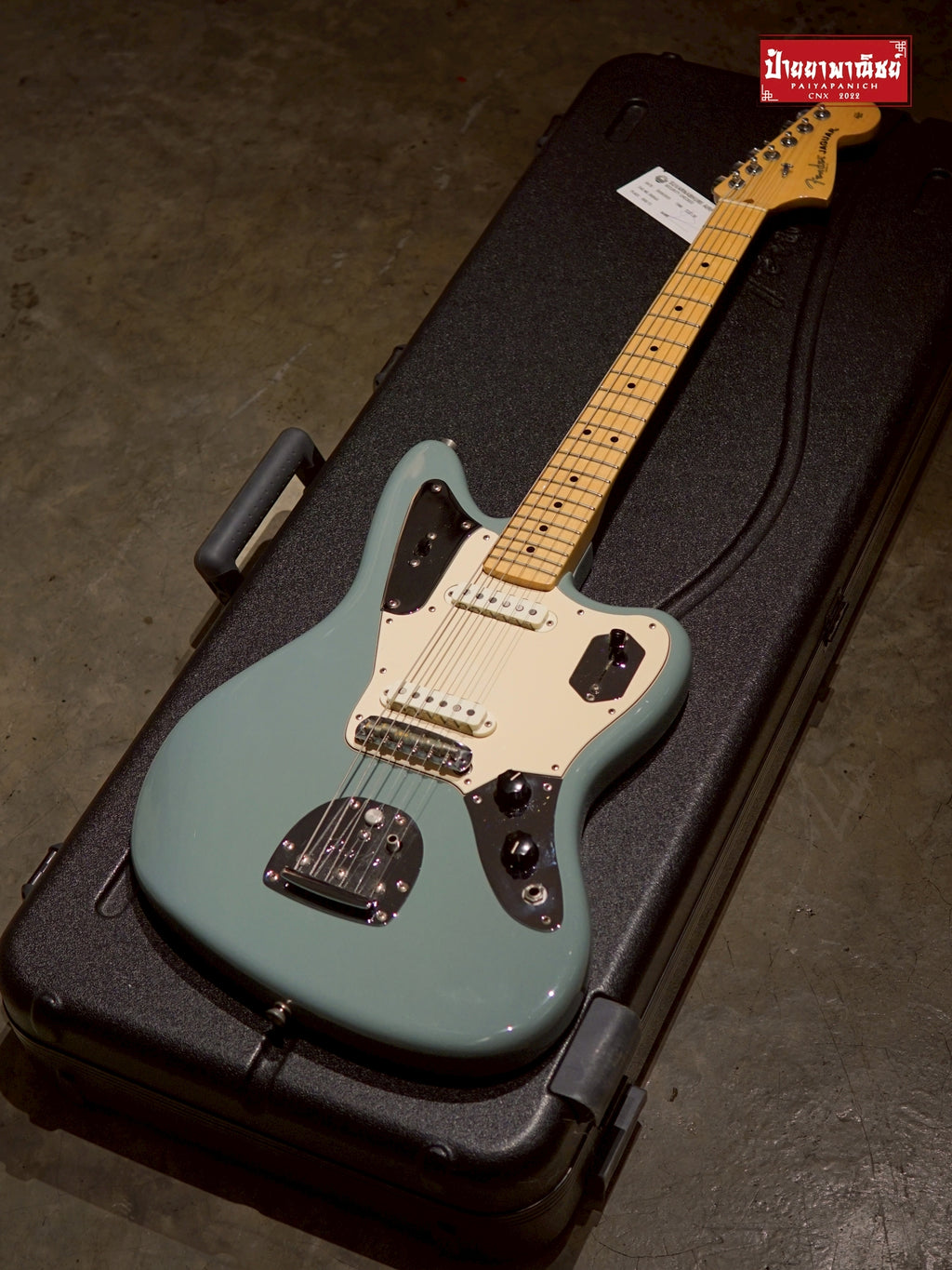 (USED) Fender American Professional Jaguar Sonic Grey