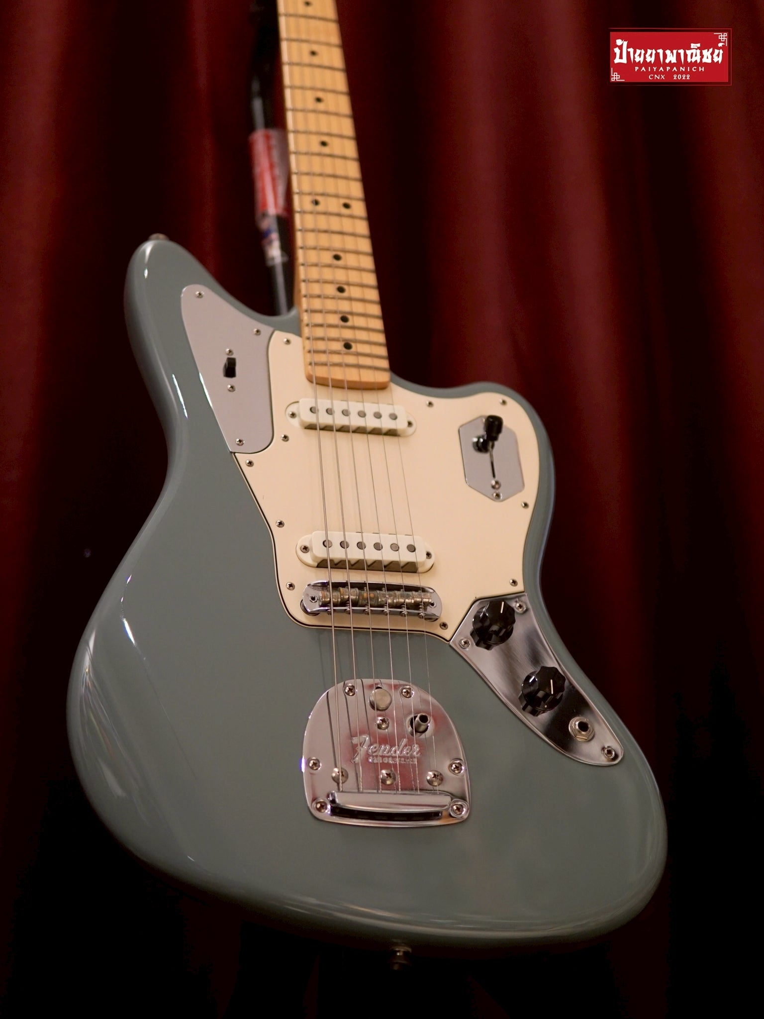 (USED) Fender American Professional Jaguar Sonic Grey