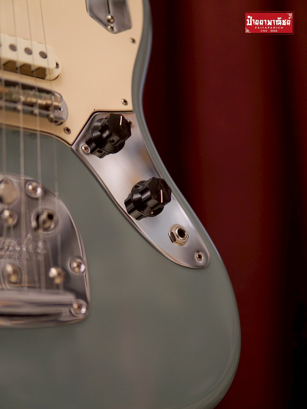 (USED) Fender American Professional Jaguar Sonic Grey