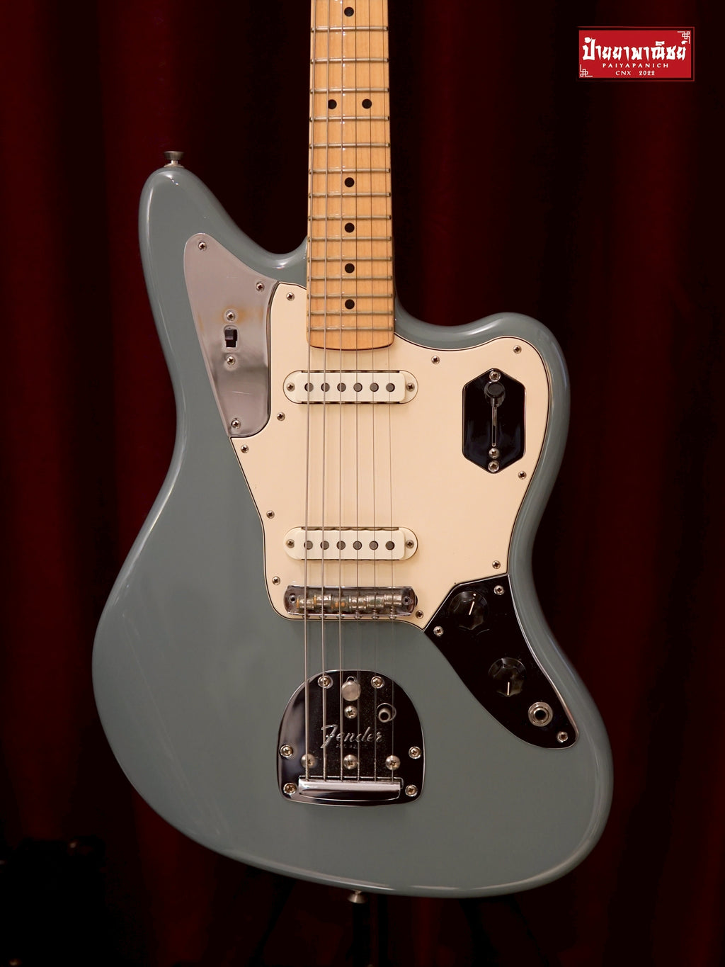 (USED) Fender American Professional Jaguar Sonic Grey