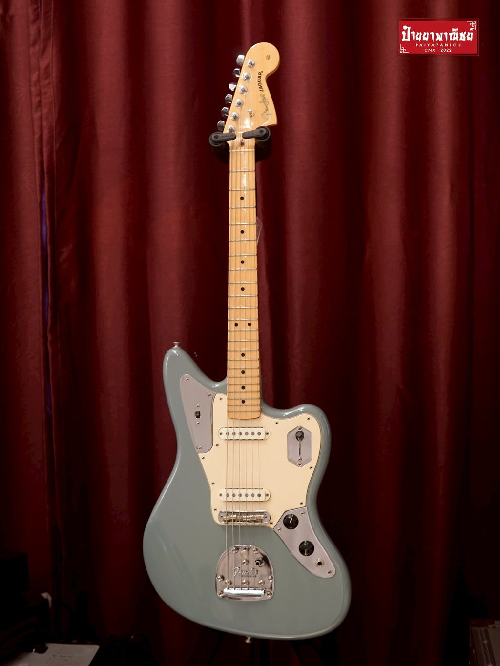 (USED) Fender American Professional Jaguar Sonic Grey