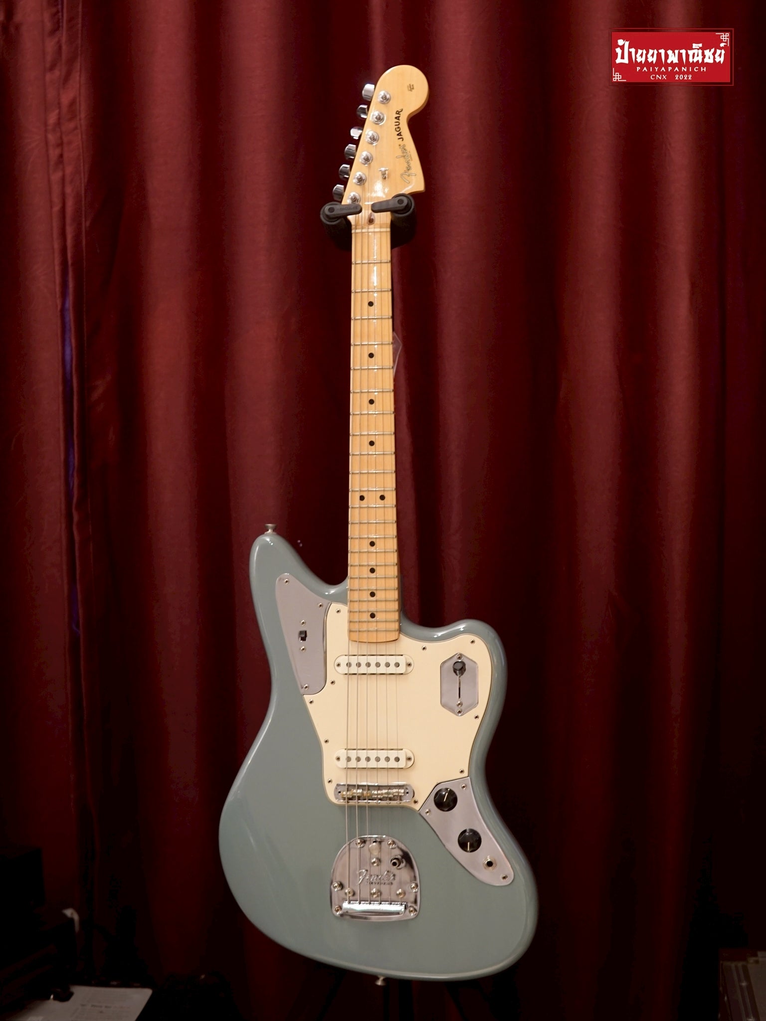 (USED) Fender American Professional Jaguar Sonic Grey