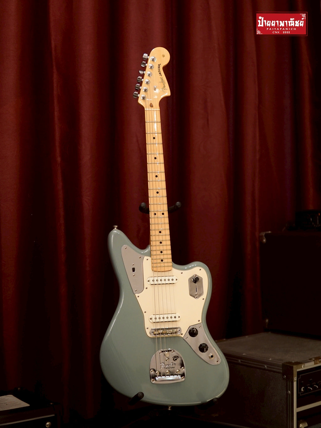 (USED) Fender American Professional Jaguar Sonic Grey