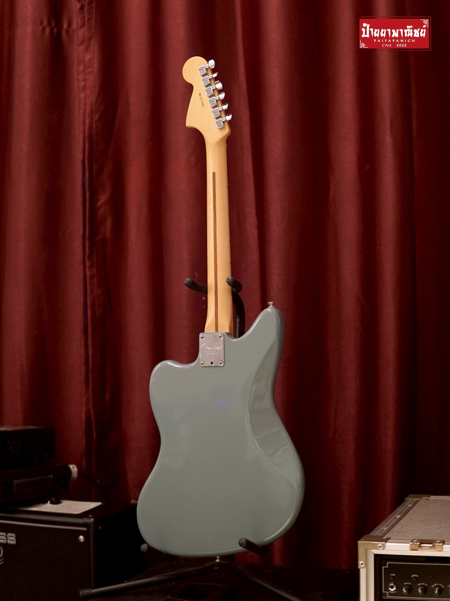 (USED) Fender American Professional Jaguar Sonic Grey