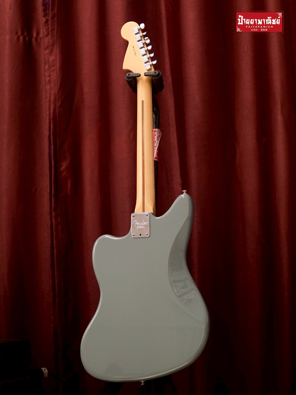 (USED) Fender American Professional Jaguar Sonic Grey