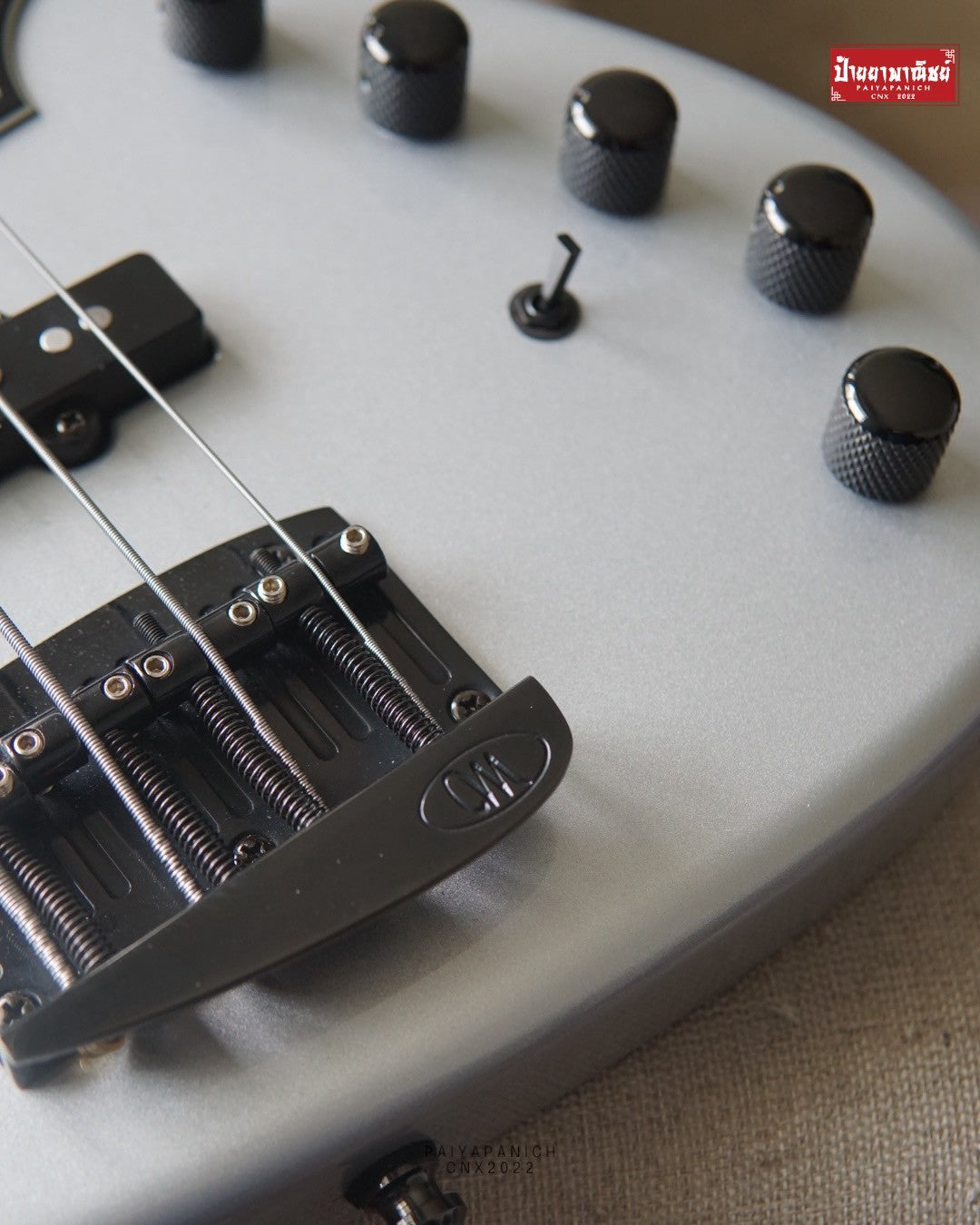 (USED) Mayones Jabba 442 Metallic Silver Grey