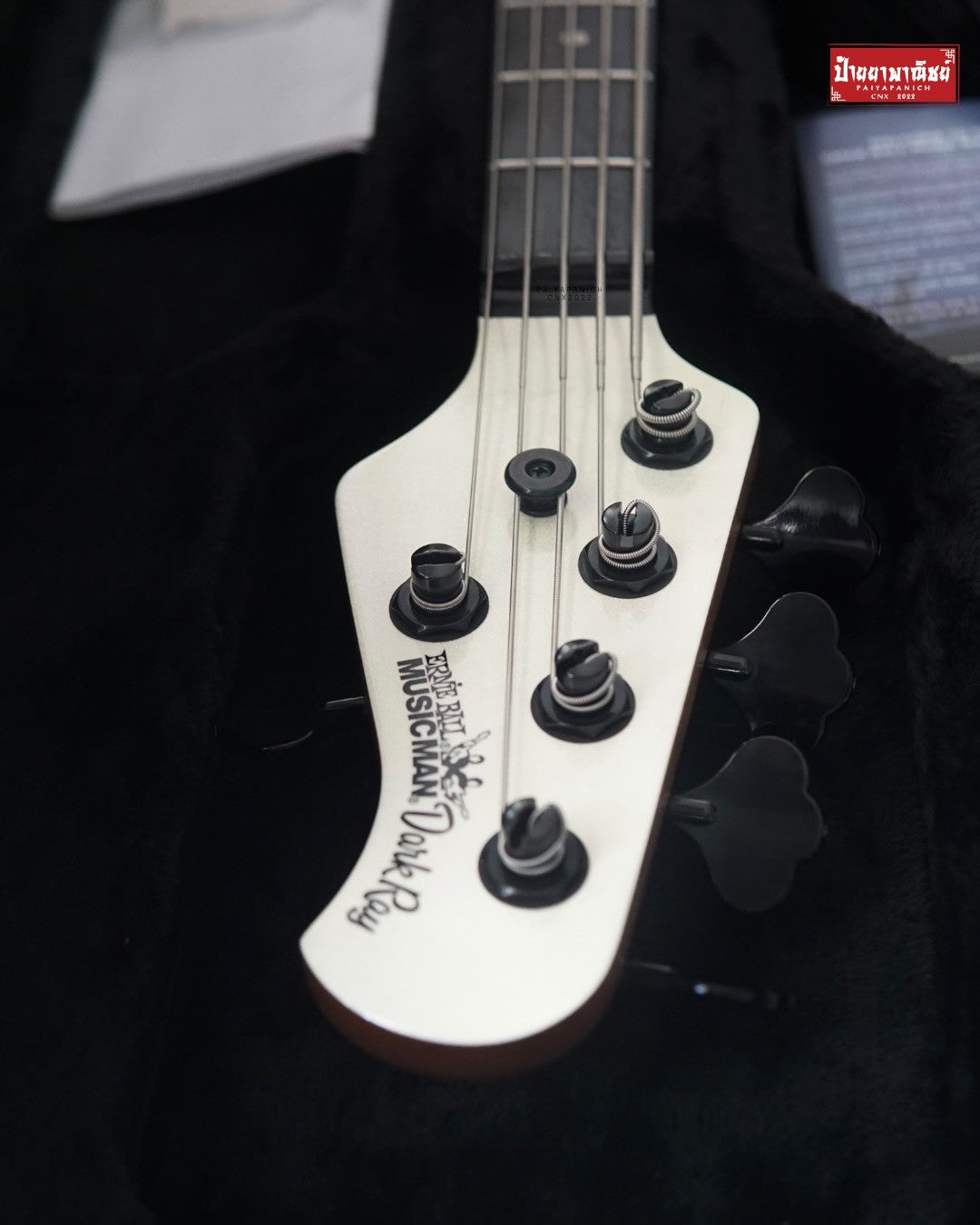 (Used) Ernie Ball Music Man DarkRay 5 White Sparkle Limited No.3/100