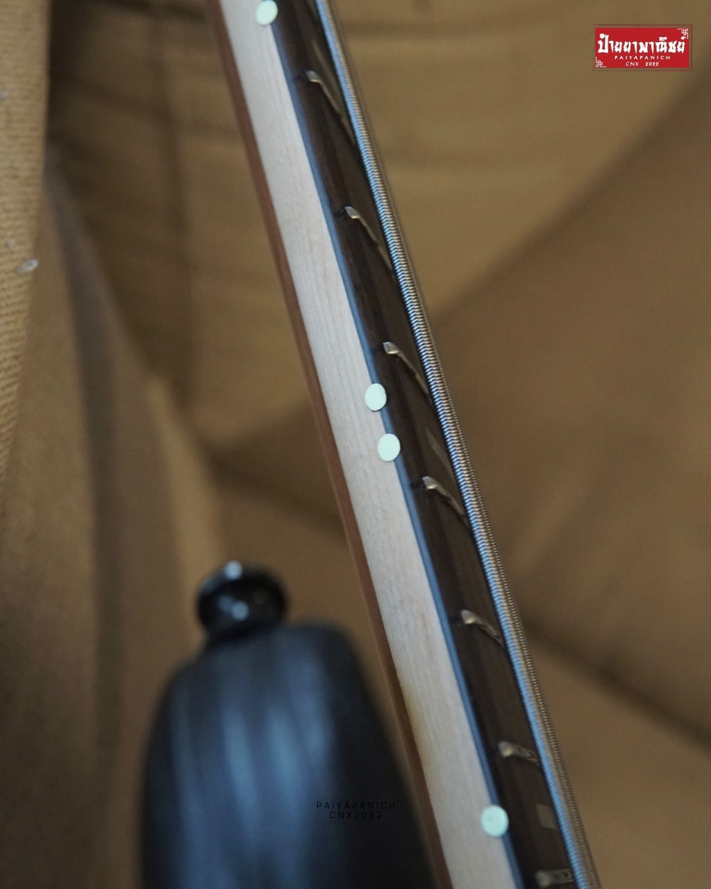 (Used) Sire Marcus Miller M6 6-String Headless Black