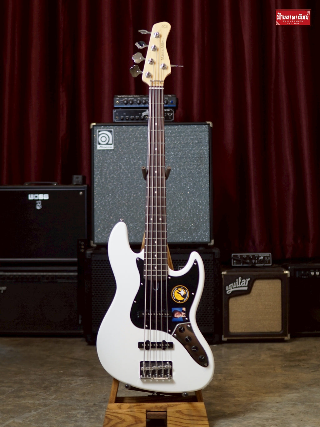 (USED) Sire Marcus Miller V3 5-String Antique White with Sadowsky Onboard Bass Preamp