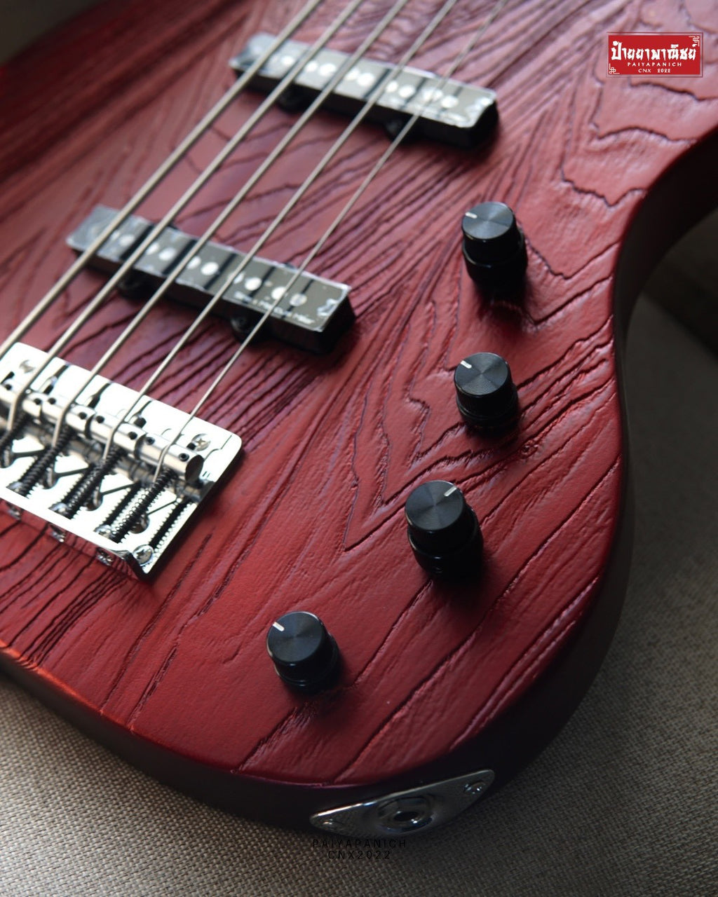 (NEW) Sire Marcus Miller V6 5-String Candy Apple Red