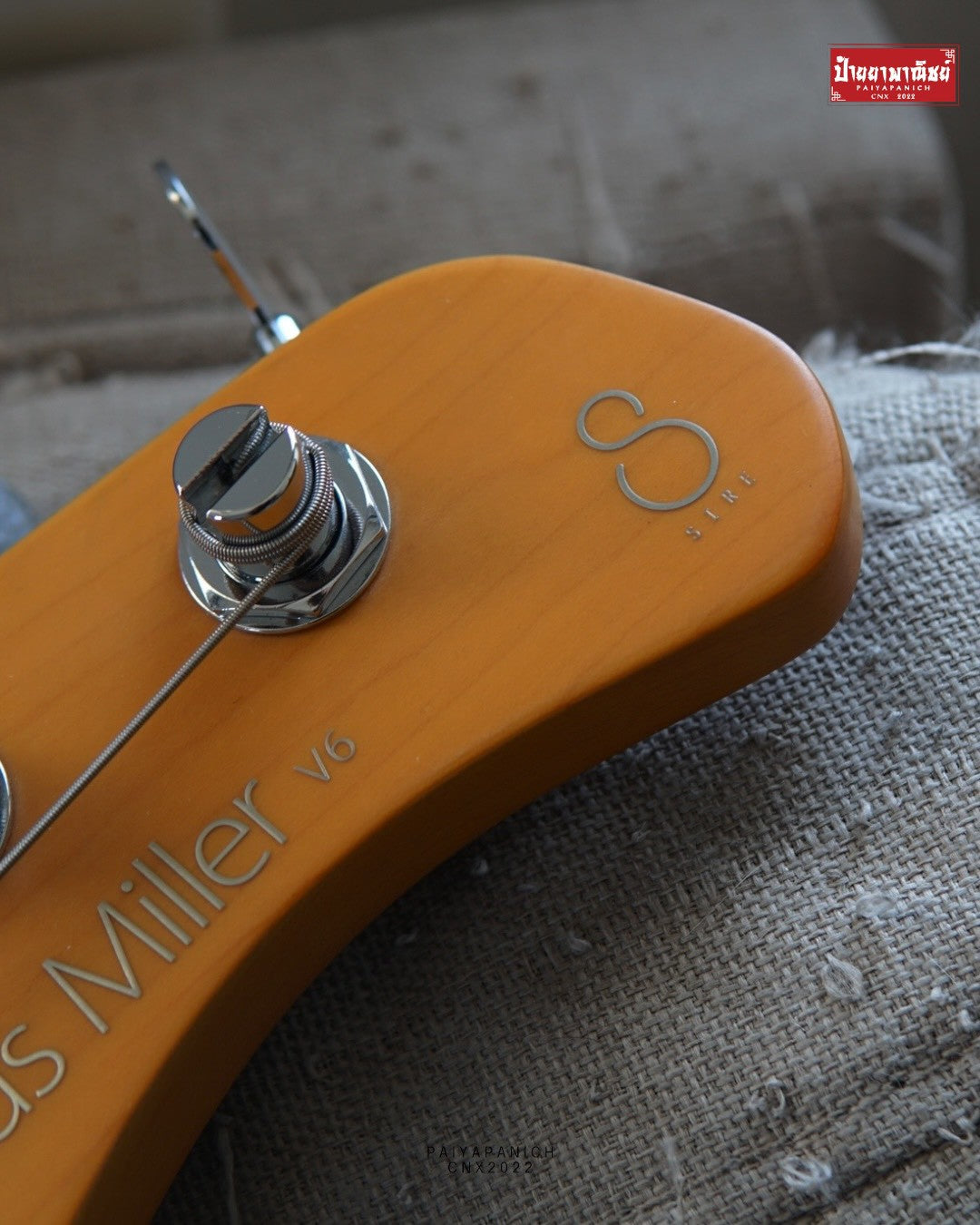 (NEW) Sire Marcus Miller V6 5-String Candy Apple Red