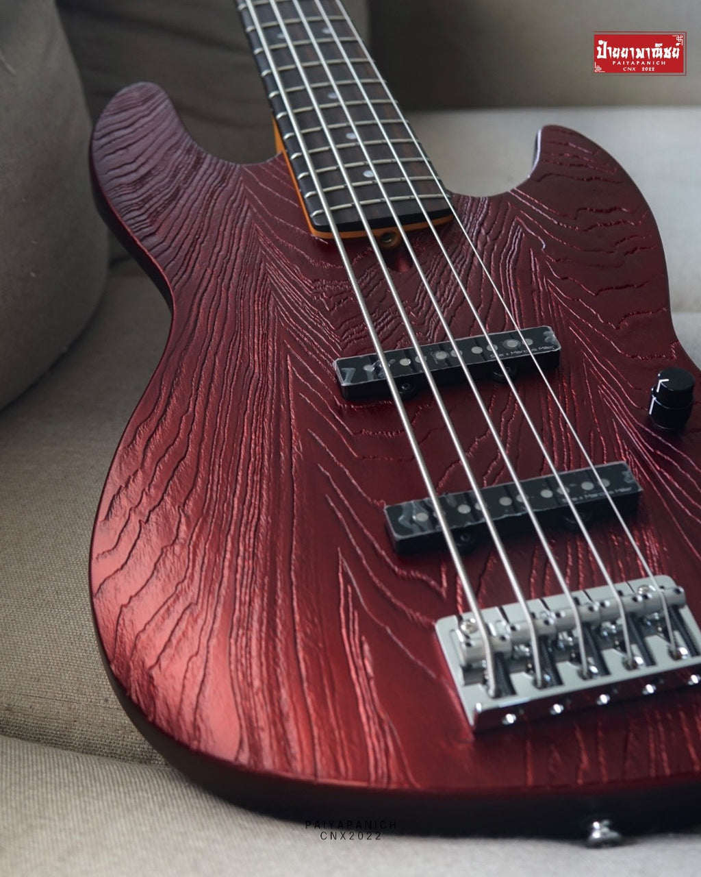 (NEW) Sire Marcus Miller V6 5-String Candy Apple Red