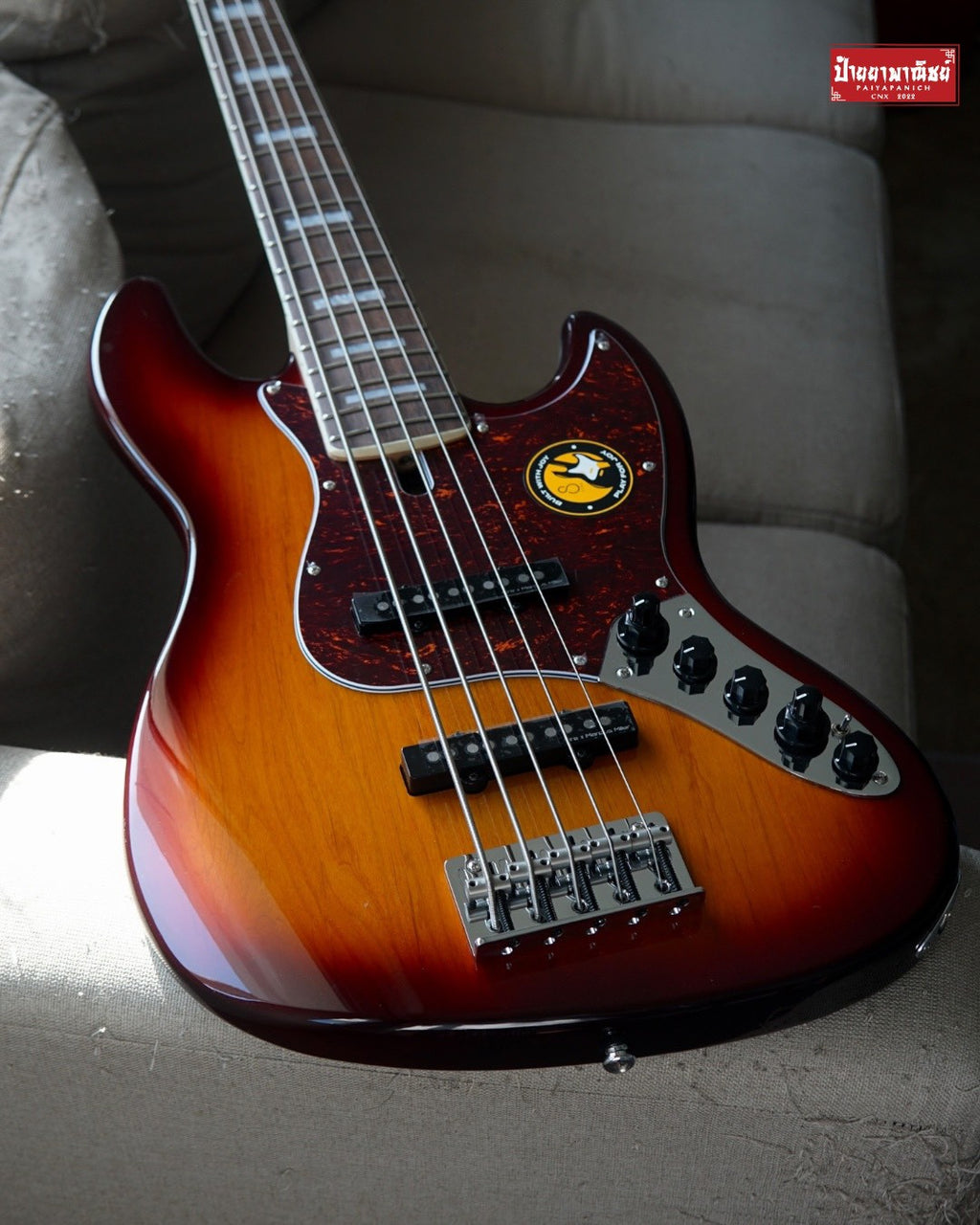 (New) Sire Marcus Miller V7 Alder 5-String Tobacco Sunburst