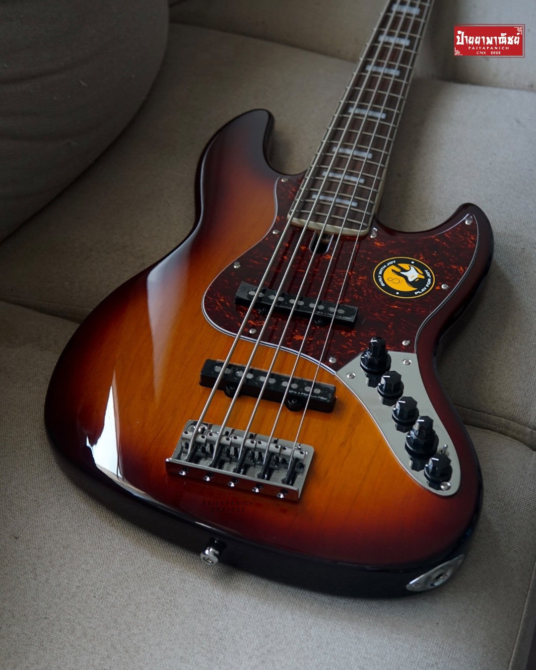 (New) Sire Marcus Miller V7 Alder 5-String Tobacco Sunburst