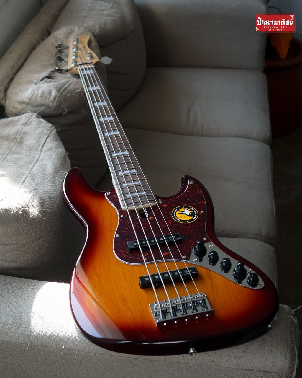 (New) Sire Marcus Miller V7 Alder 5-String Tobacco Sunburst