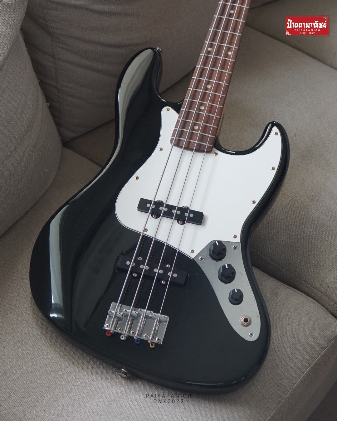 (USED) Squier Affinity Jazz Bass