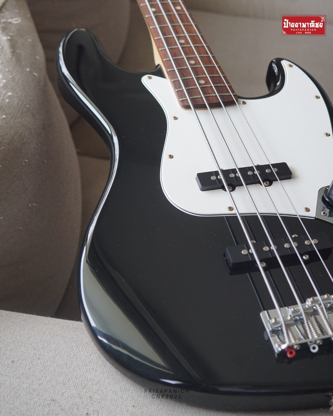 (USED) Squier Affinity Jazz Bass